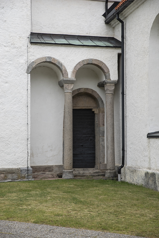 Färlöv kyrka